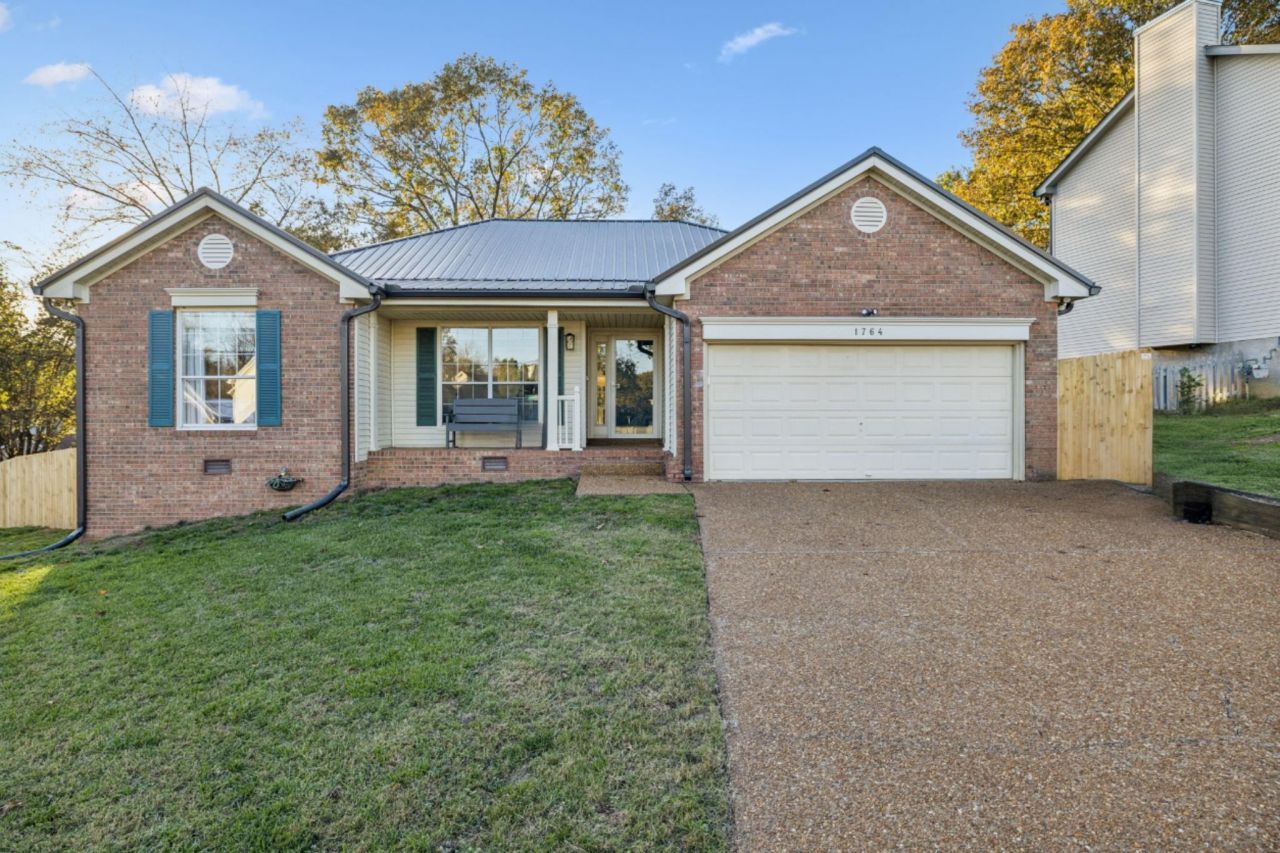 1764 Aaronwood Dr, Old Hickory, TN 37138 Main Photo