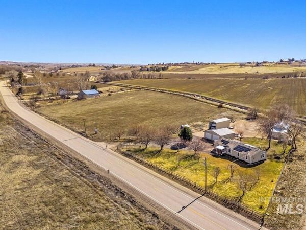 12571 Lake Shore Dr, Nampa, ID 83686