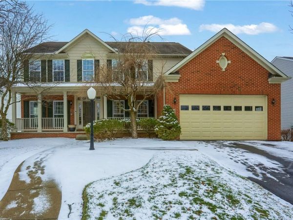 1603 Settlers Dr, Sewickley, PA 15143