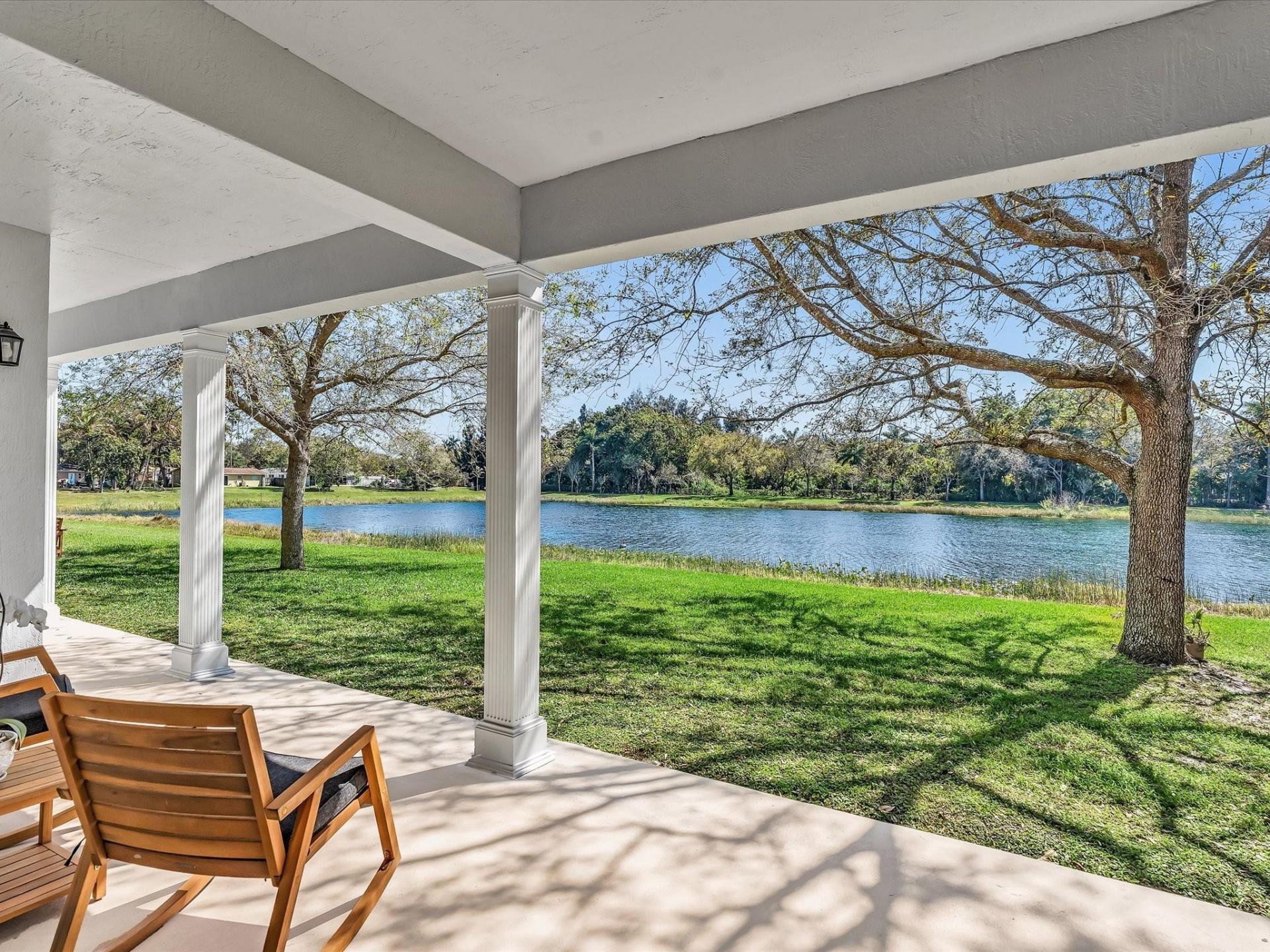 6806 Lakeside Circle, Davie, FL 33314 Photo