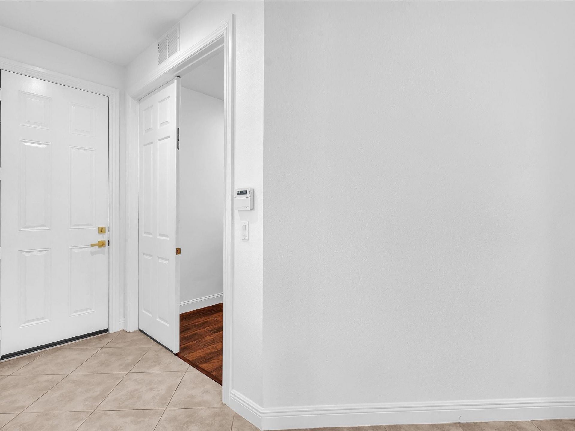 6806 Lakeside Circle, Davie, FL 33314 Photo