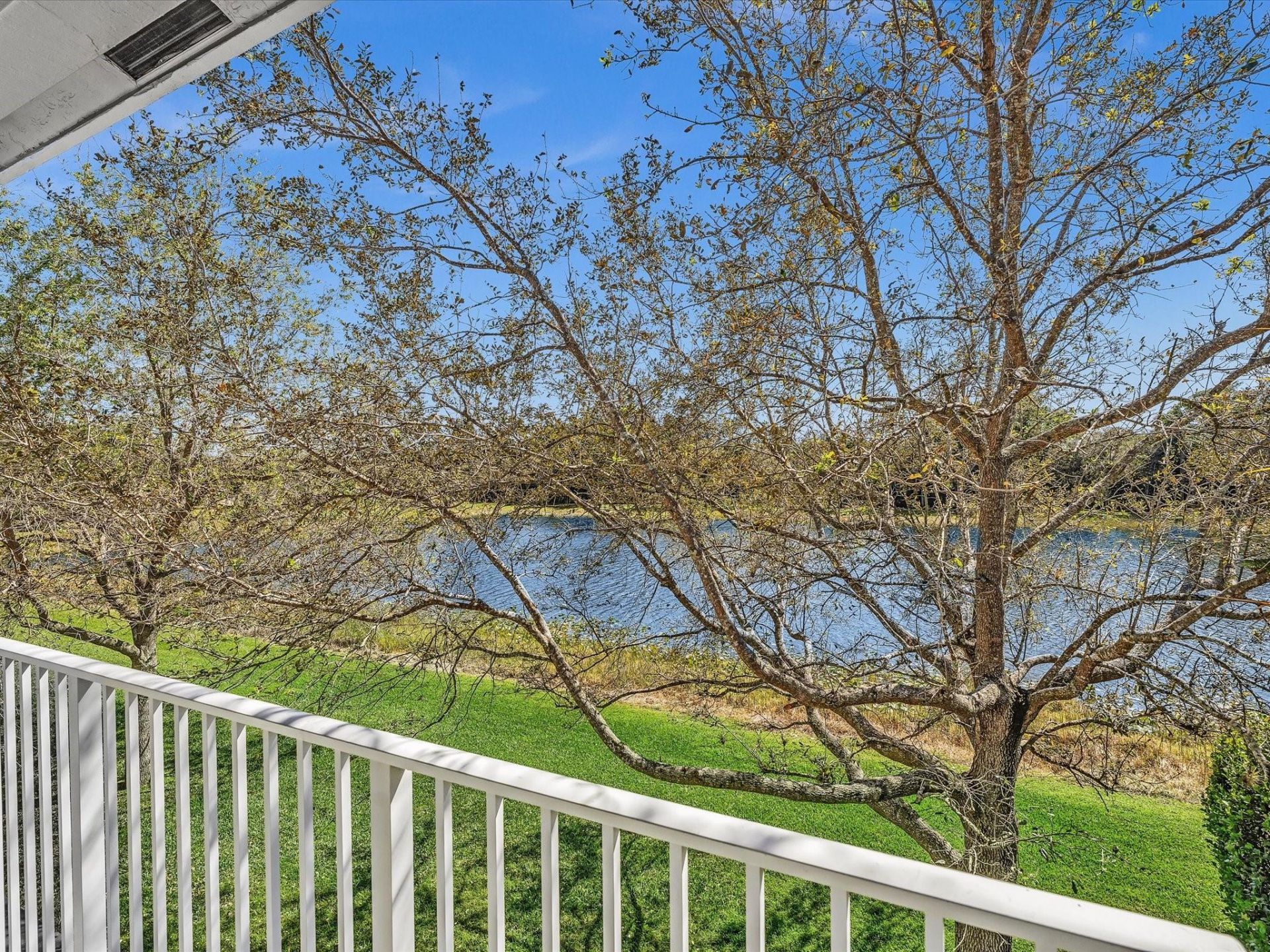 6806 Lakeside Circle, Davie, FL 33314 Photo