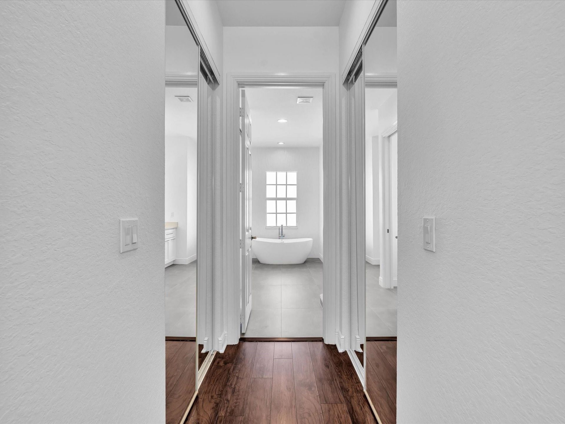 6806 Lakeside Circle, Davie, FL 33314 Photo