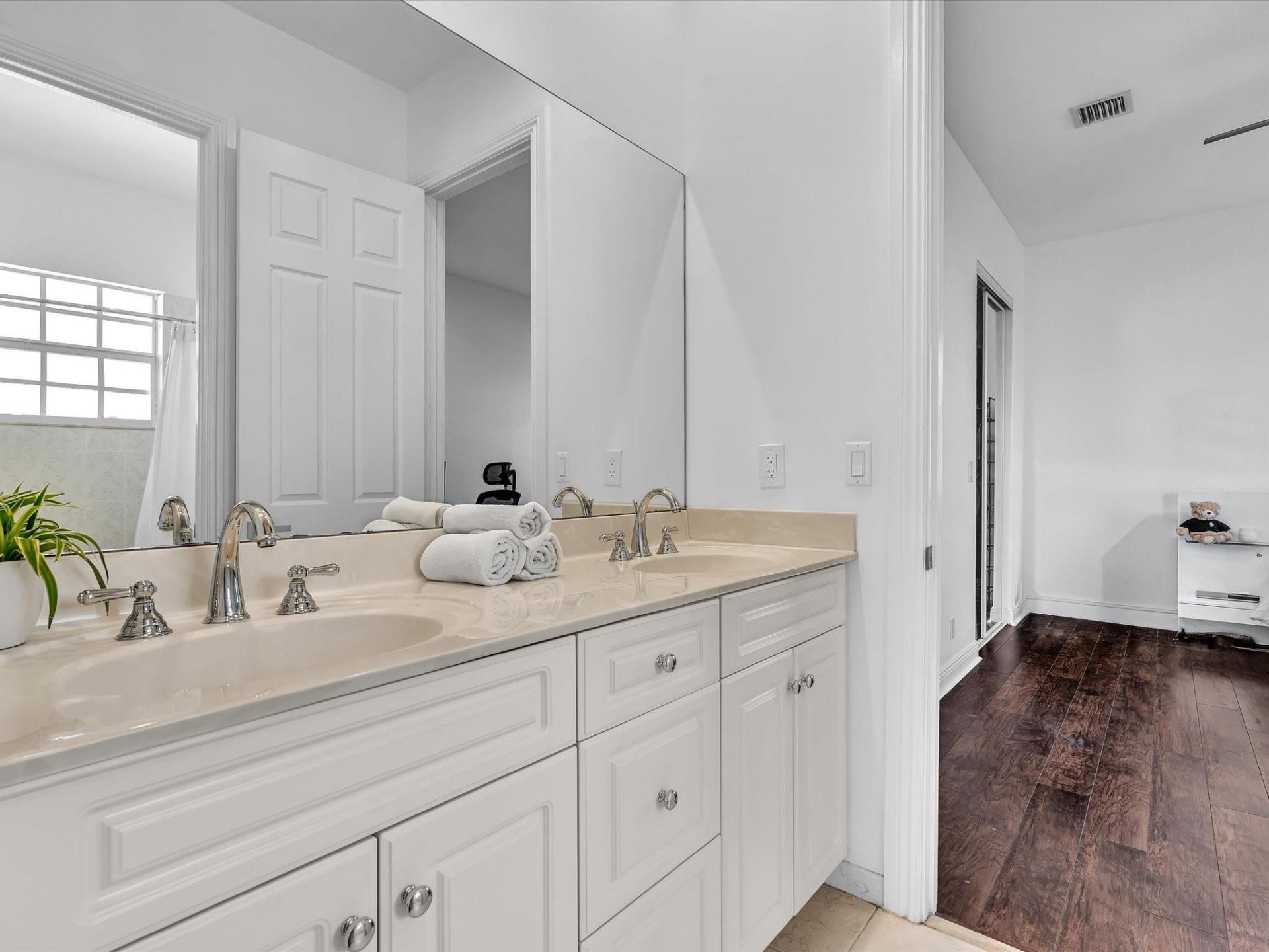 6806 Lakeside Circle, Davie, FL 33314 Photo