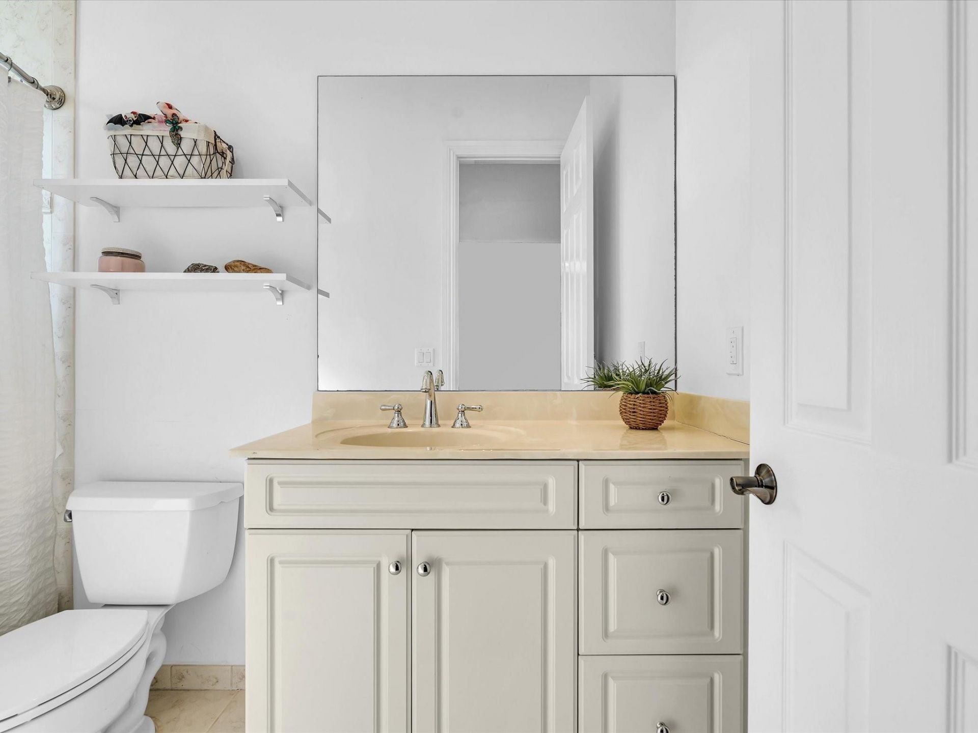 6806 Lakeside Circle, Davie, FL 33314 Photo