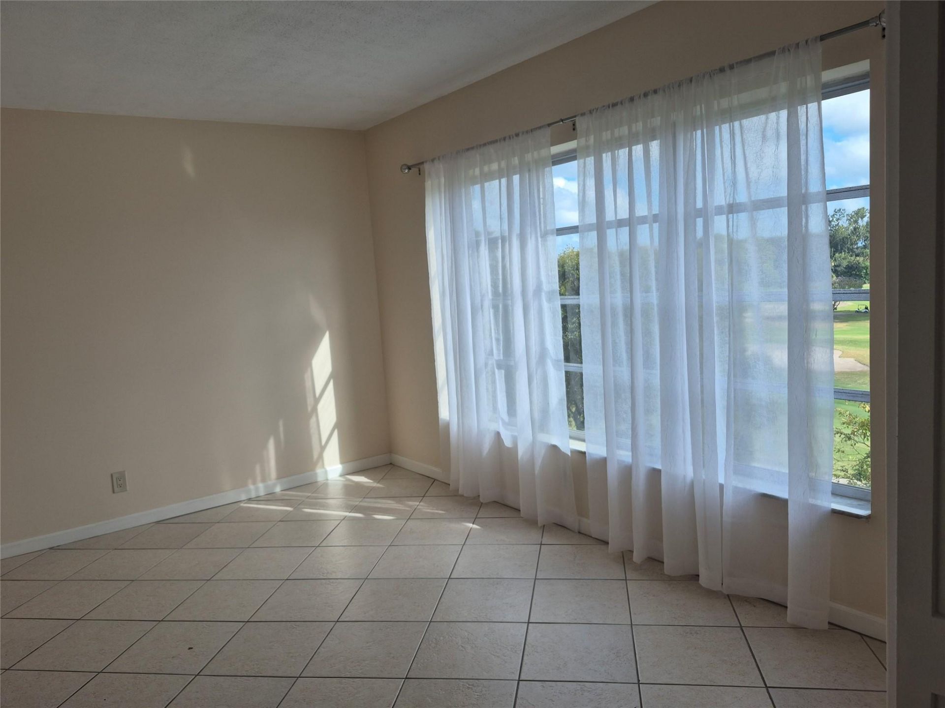 3100 N Palm Aire Drive, Unit 508, Pompano Beach, FL 33069 Photo