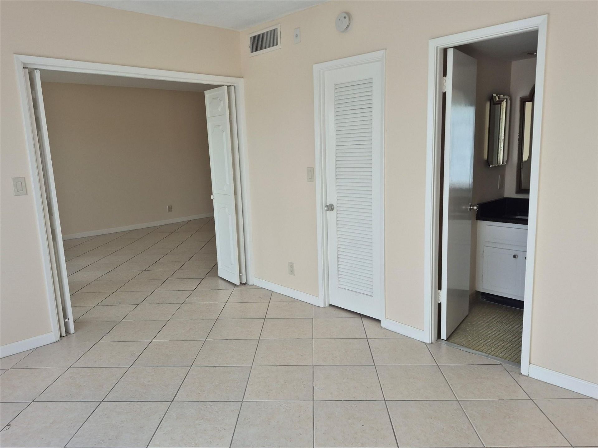 3100 N Palm Aire Drive, Unit 508, Pompano Beach, FL 33069 Photo
