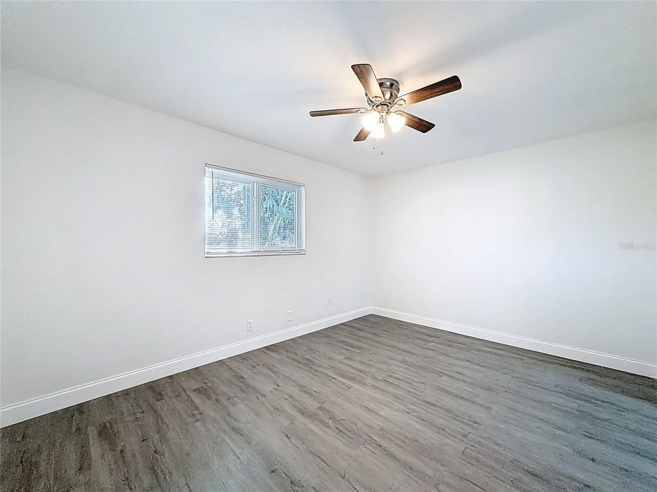 819 Helmsman Way, Palm Harbor, FL 34685 Photo