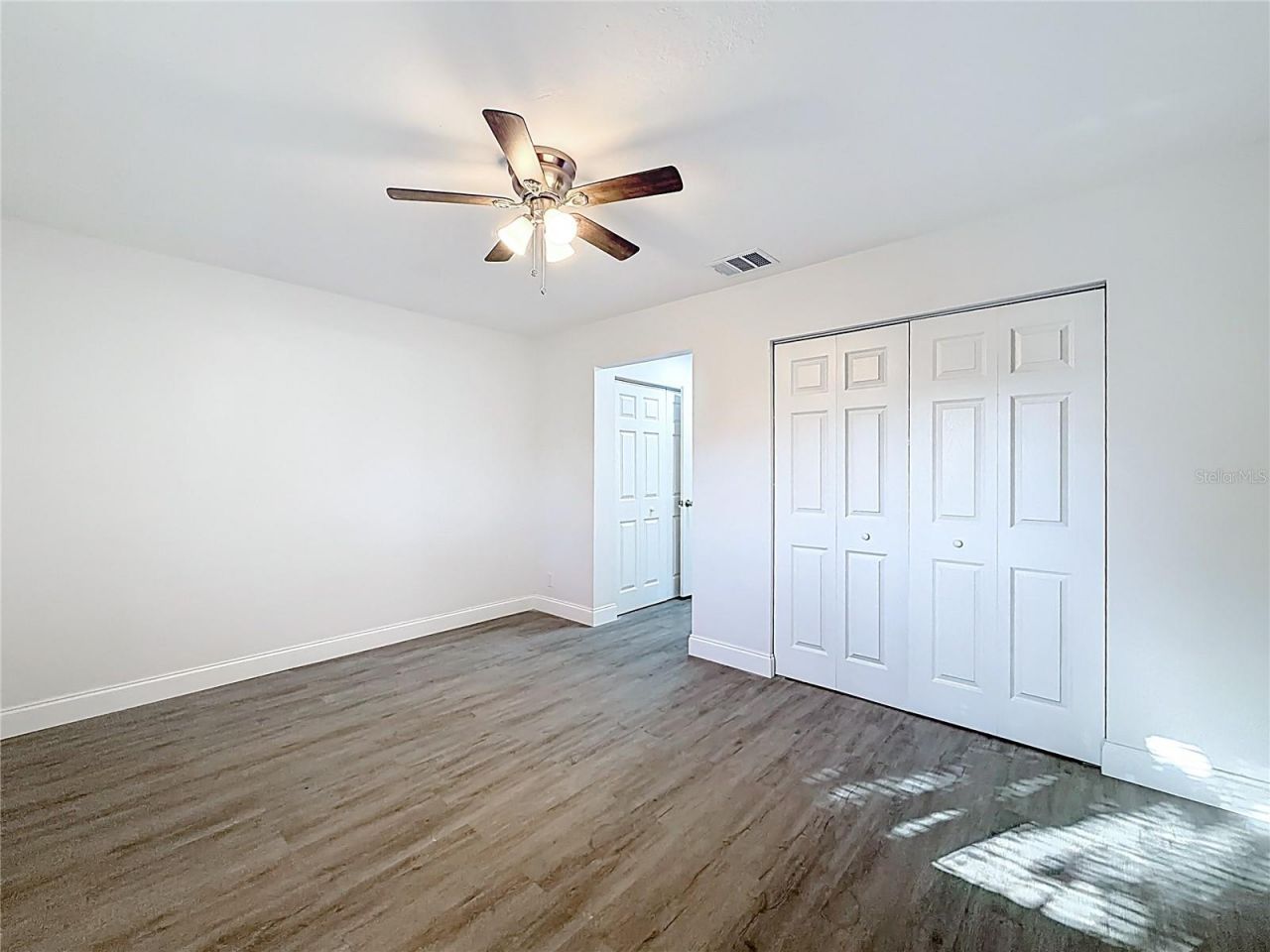 819 Helmsman Way, Palm Harbor, FL 34685 Photo