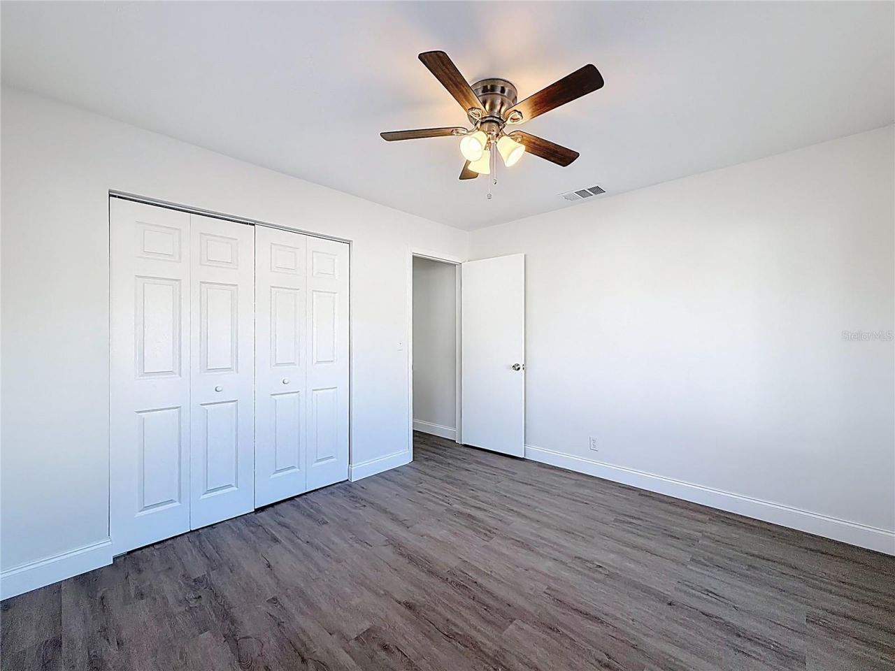 819 Helmsman Way, Palm Harbor, FL 34685 Photo