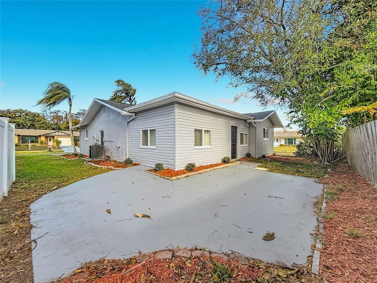 819 Helmsman Way, Palm Harbor, FL 34685 Photo
