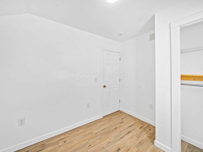 964 E Weber Road , Columbus, OH 43211 Photo 18