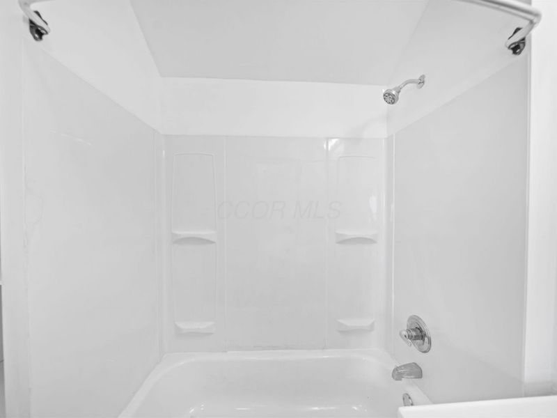 964 E Weber Road , Columbus, OH 43211 Photo 22