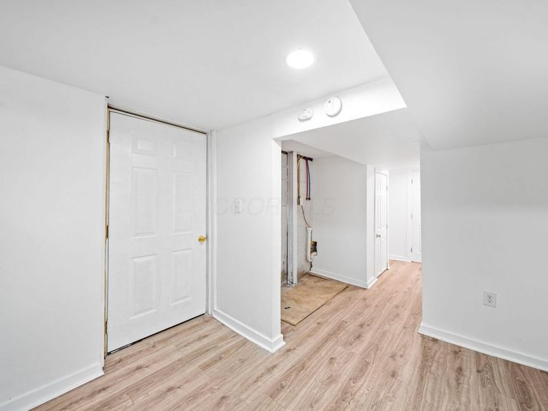 964 E Weber Road , Columbus, OH 43211 Photo 25