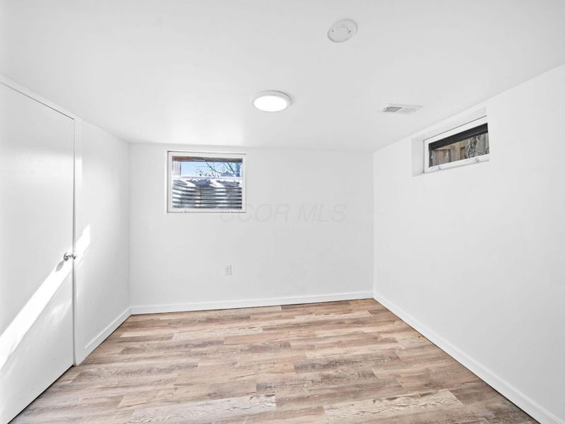 964 E Weber Road , Columbus, OH 43211 Photo 27