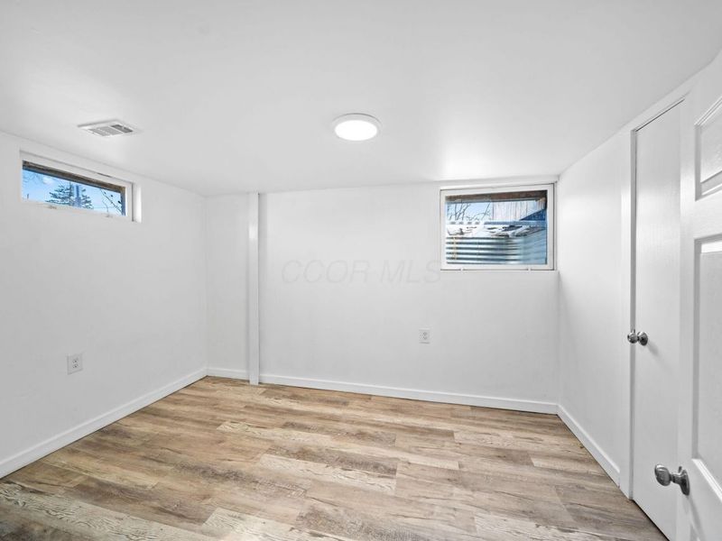 964 E Weber Road , Columbus, OH 43211 Photo 32