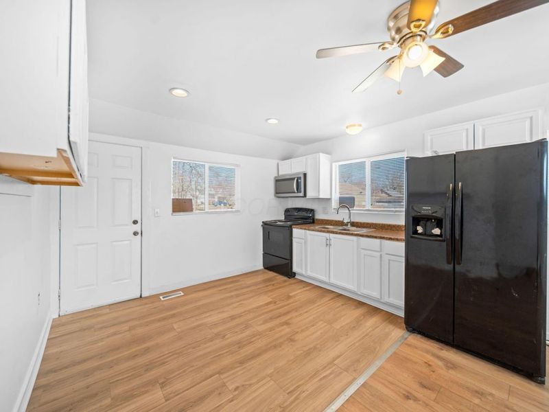 964 E Weber Road , Columbus, OH 43211 Photo 7