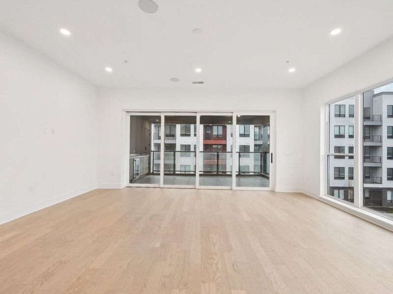 270 Dickenson Street, Unit 302, Columbus, OH 43215 Photo 11