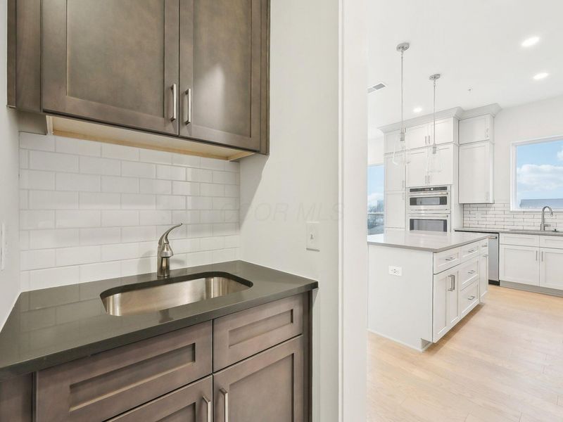270 Dickenson Street, Unit 302, Columbus, OH 43215 Photo 34