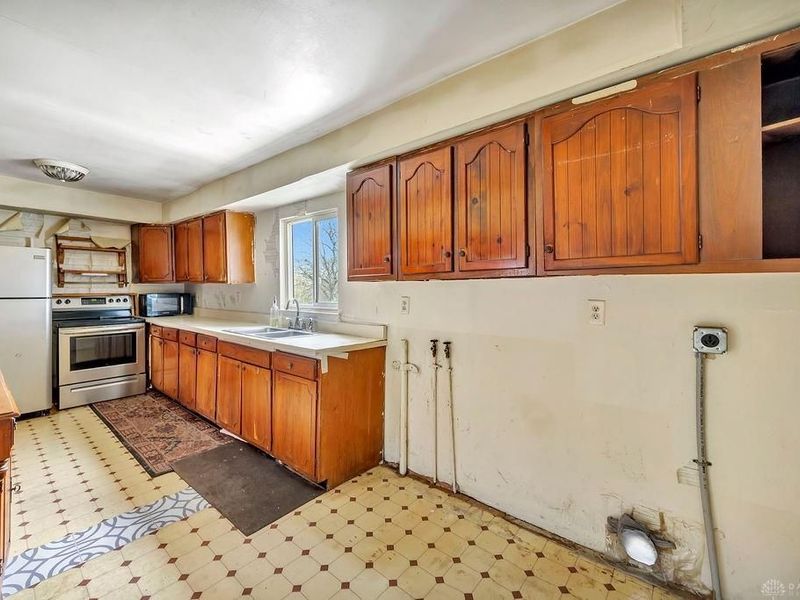 4546 Stillwell Beckett Road, Oxford, OH 45056 Photo 11