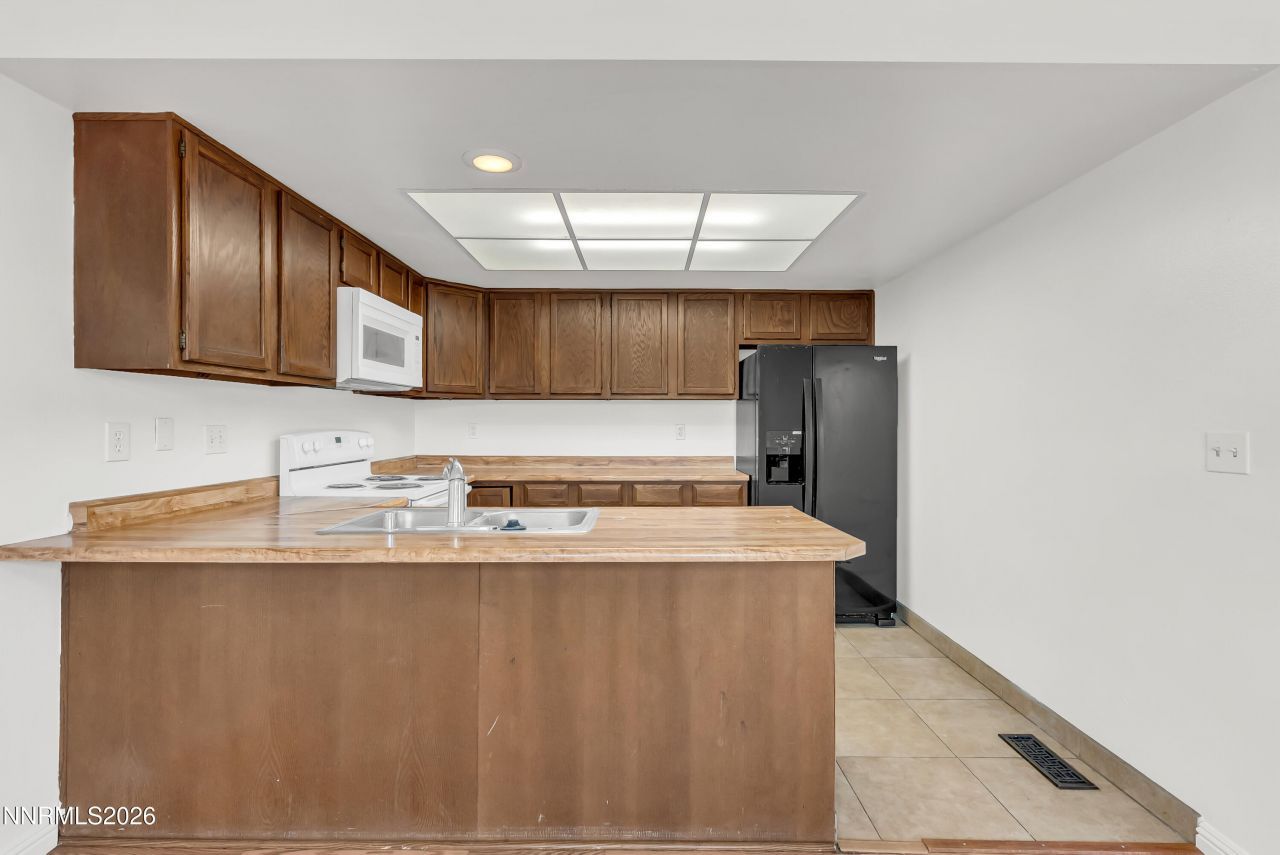 1045 Hartford Court, Reno, NV 89503 Photo