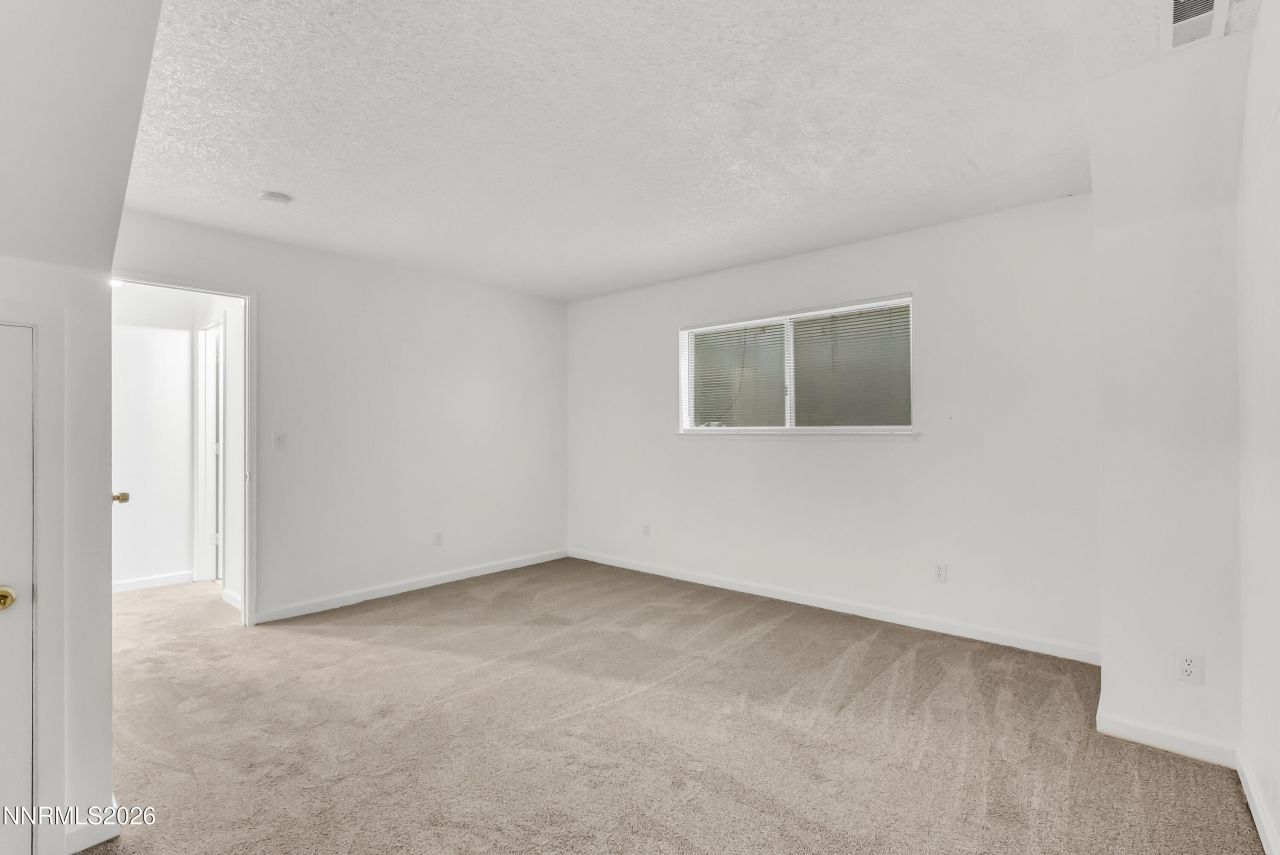 1045 Hartford Court, Reno, NV 89503 Photo