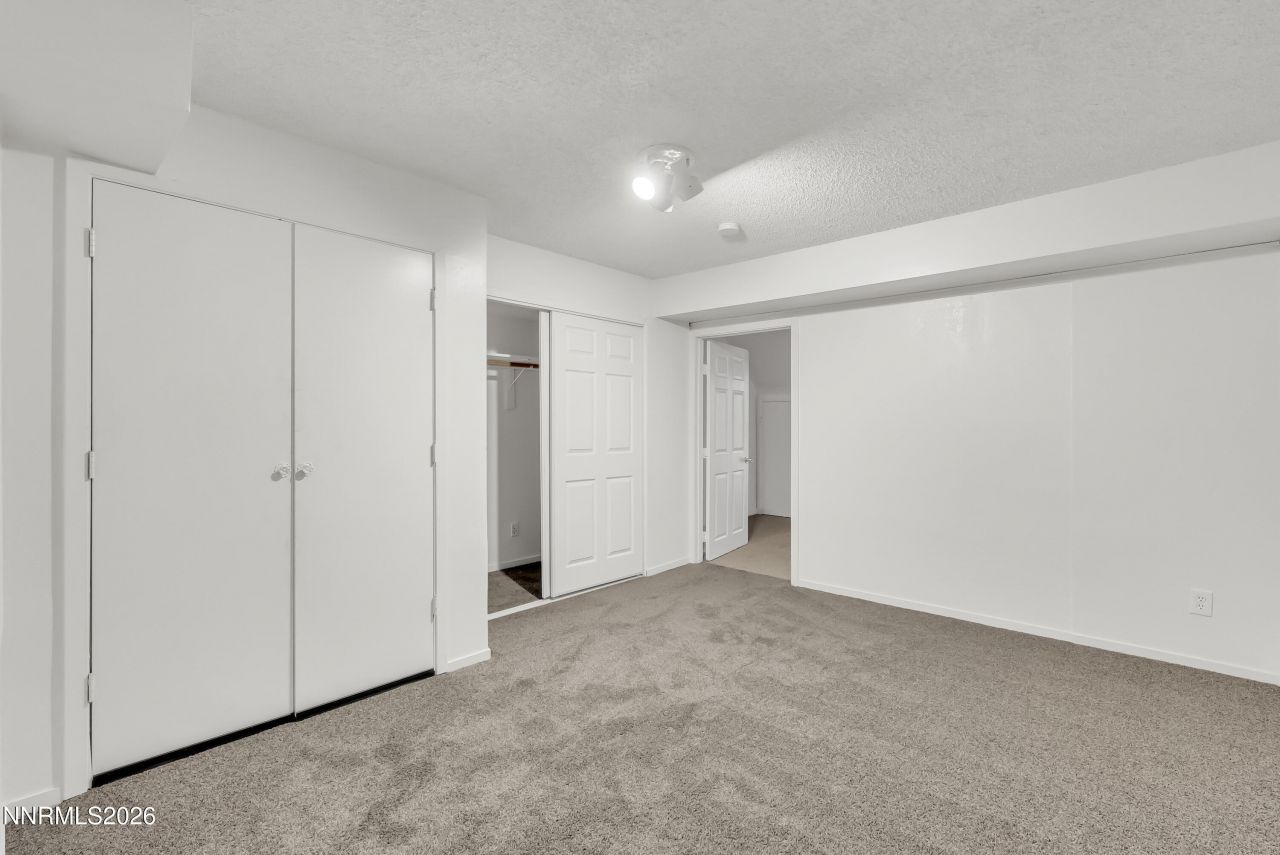 1045 Hartford Court, Reno, NV 89503 Photo