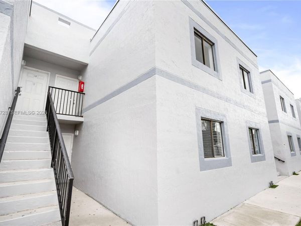 7805 SW 152nd Ave, Miami, FL 33193