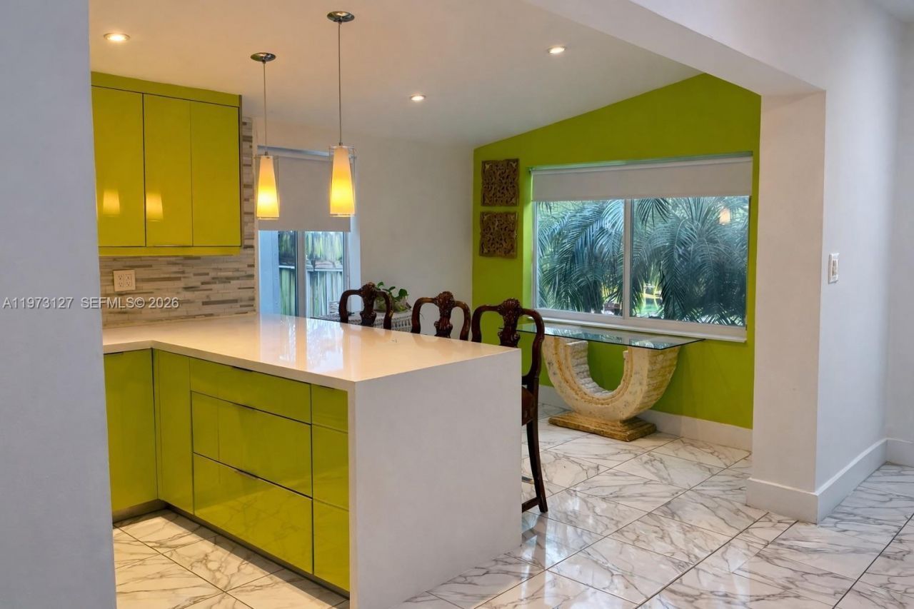 1281 NW 31st Ave, Miami, FL 33125 Photo