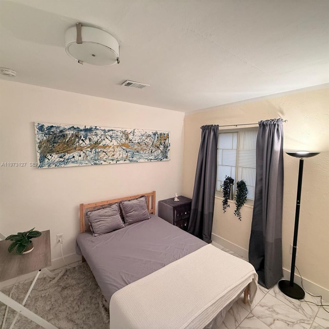 1281 NW 31st Ave, Miami, FL 33125 Photo