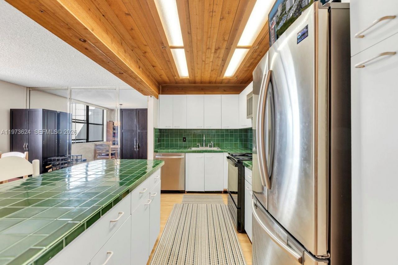 3350 NE 192nd St, Unit 5H-B, Aventura, FL 33180 Photo