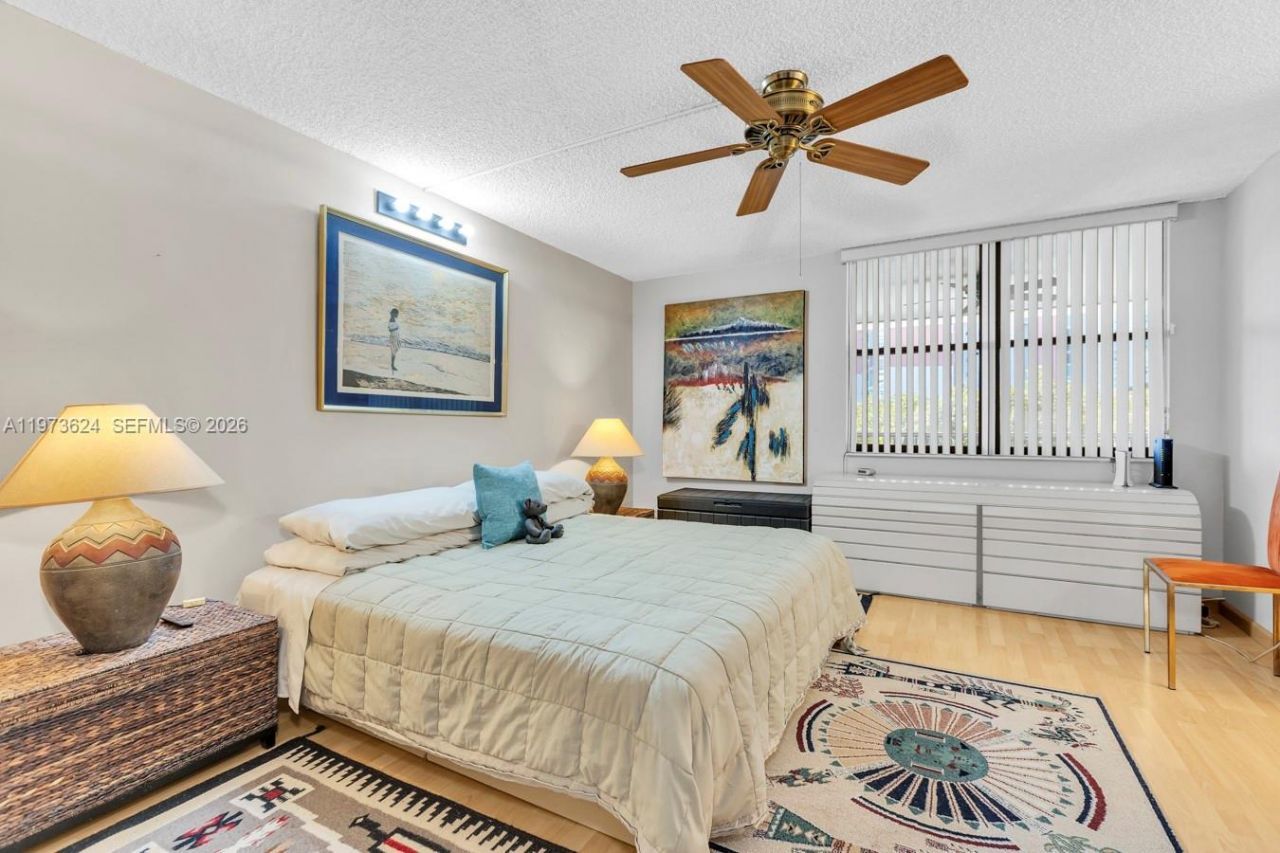 3350 NE 192nd St, Unit 5H-B, Aventura, FL 33180 Photo