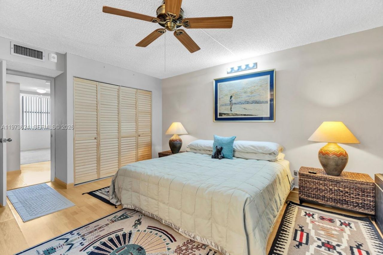 3350 NE 192nd St, Unit 5H-B, Aventura, FL 33180 Photo