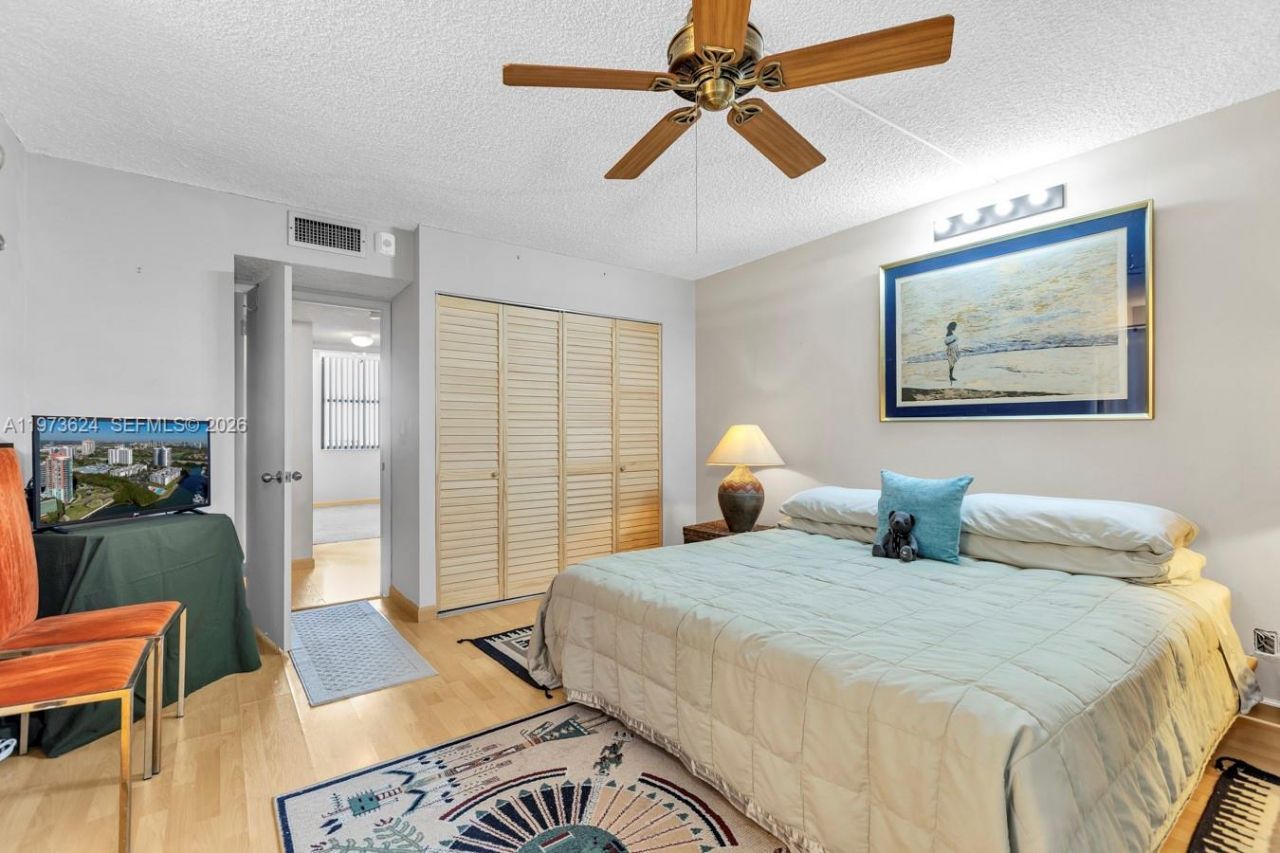 3350 NE 192nd St, Unit 5H-B, Aventura, FL 33180 Photo