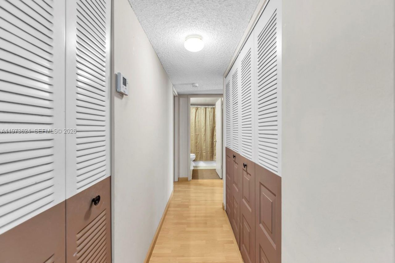 3350 NE 192nd St, Unit 5H-B, Aventura, FL 33180 Photo