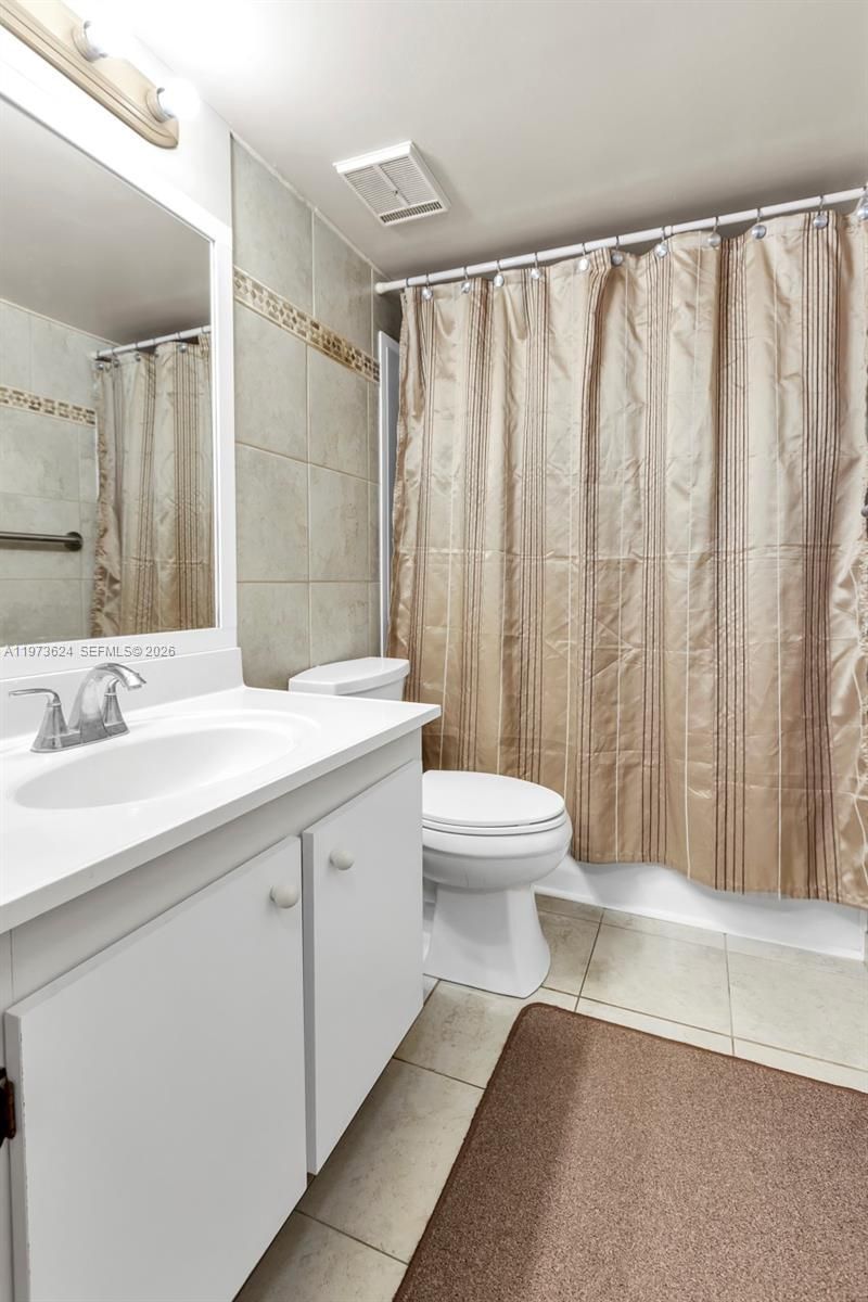 3350 NE 192nd St, Unit 5H-B, Aventura, FL 33180 Photo