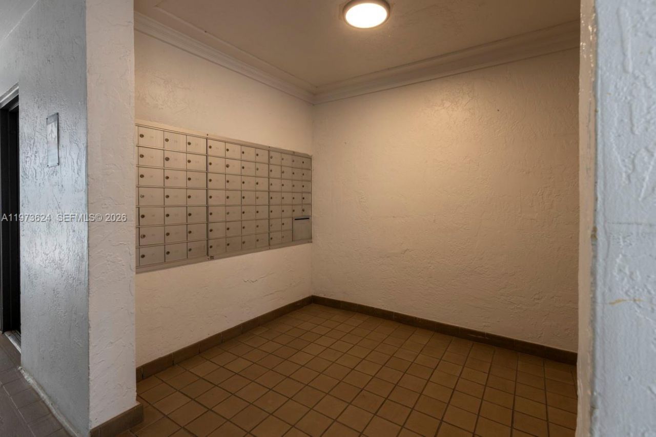 3350 NE 192nd St, Unit 5H-B, Aventura, FL 33180 Photo