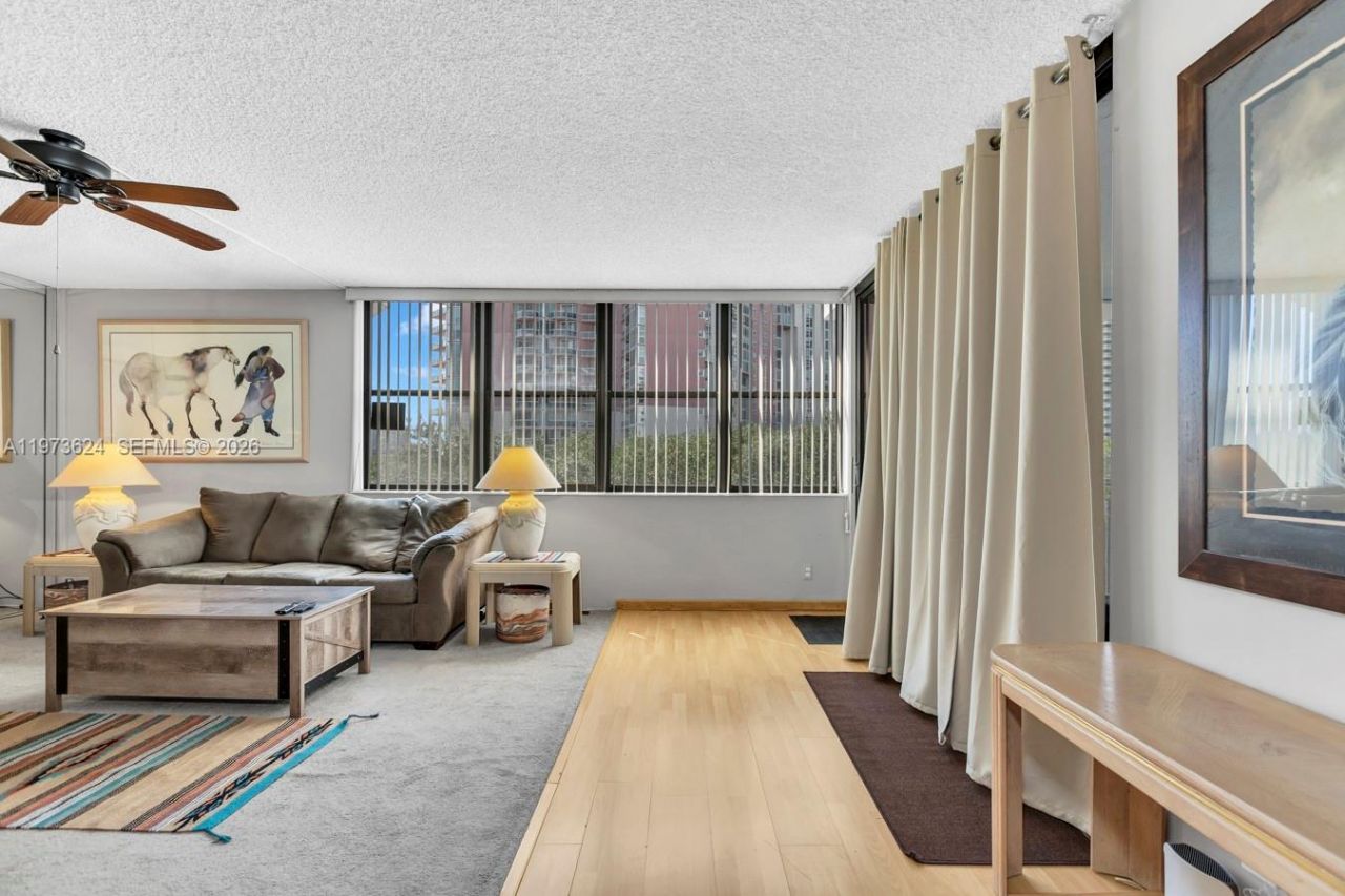3350 NE 192nd St, Unit 5H-B, Aventura, FL 33180 Photo