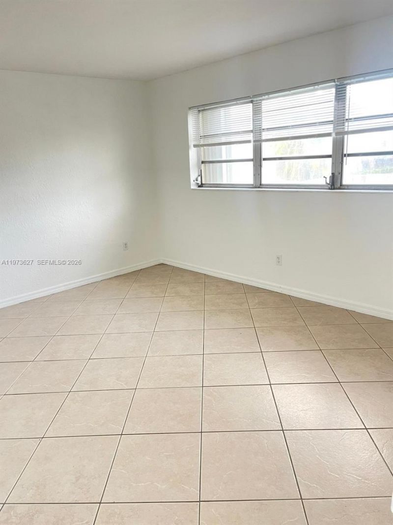 7410 SW 82nd St, Unit K202, Miami, FL 33143 Photo