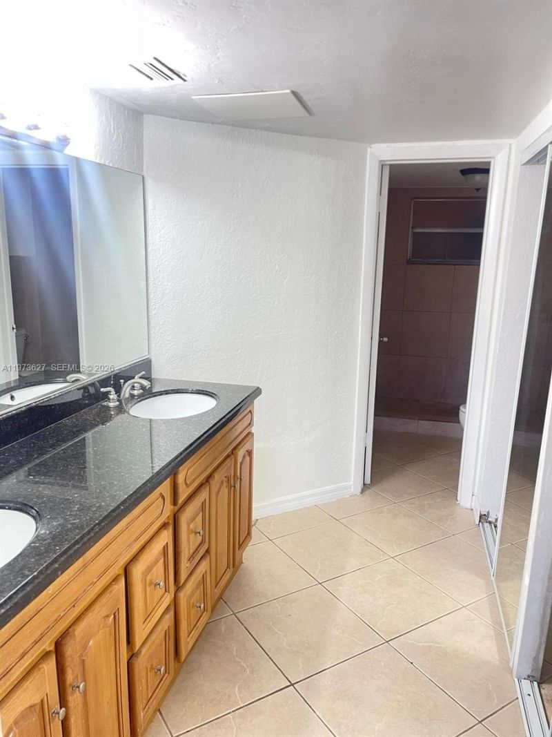 7410 SW 82nd St, Unit K202, Miami, FL 33143 Photo