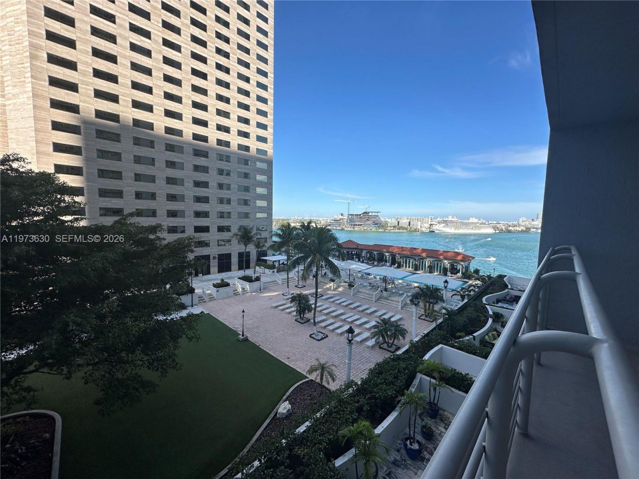 335 S Biscayne Blvd, Unit 1002, Miami, FL 33131 Photo