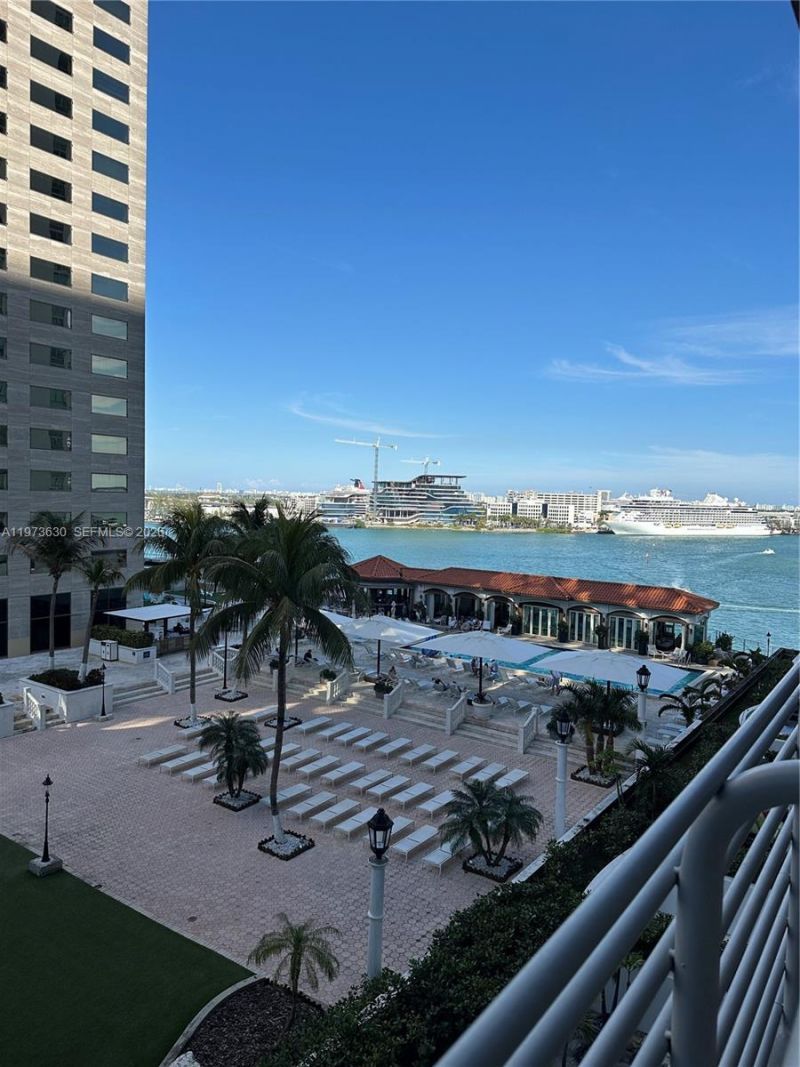 335 S Biscayne Blvd, Unit 1002, Miami, FL 33131 Photo