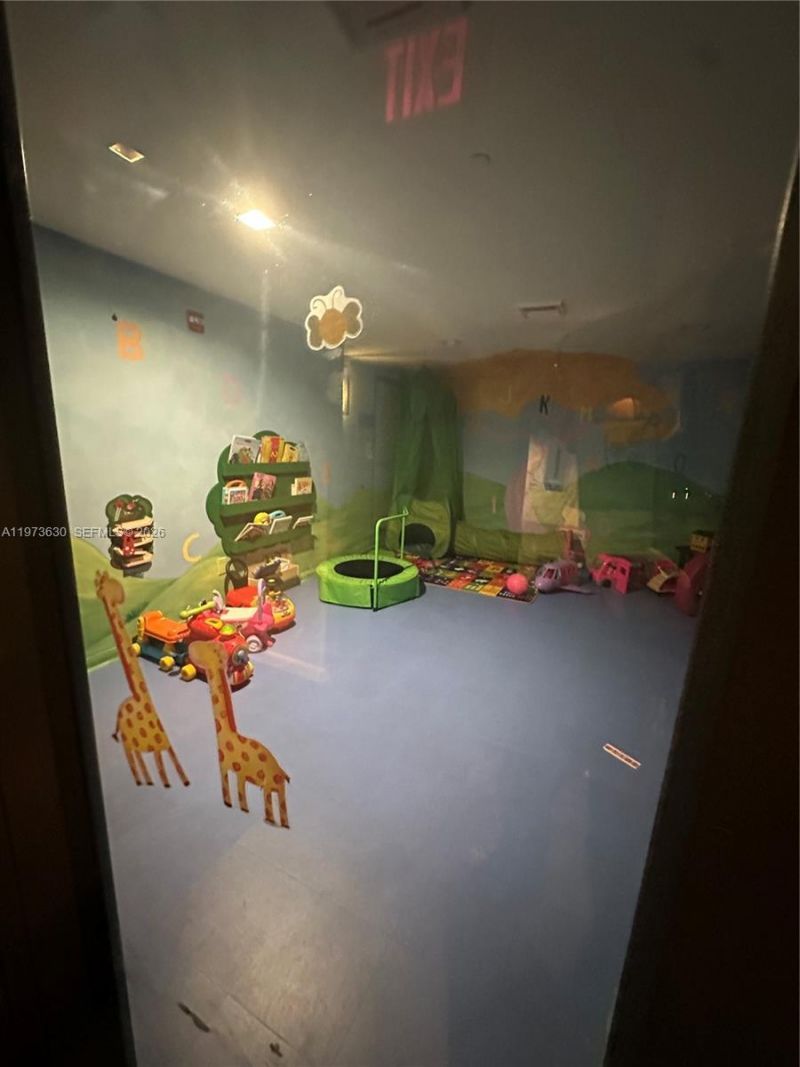 335 S Biscayne Blvd, Unit 1002, Miami, FL 33131 Photo