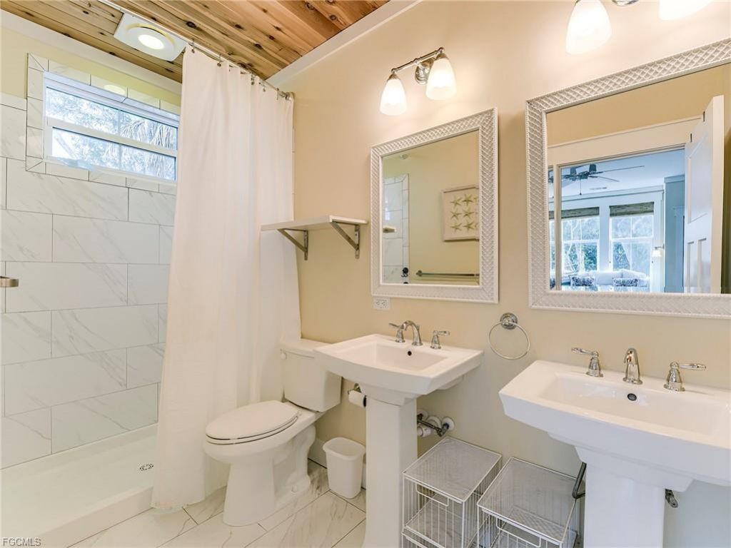 1550 Centre St, Sanibel, FL 33957 Photo