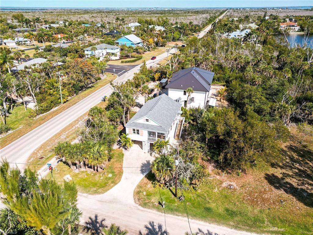 1550 Centre St, Sanibel, FL 33957 Photo