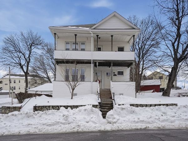 24 Ingleside Avenue, Worcester, MA 01604