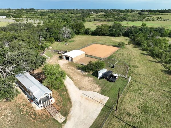 16515 N US Highway 281 , Hico, TX 76457