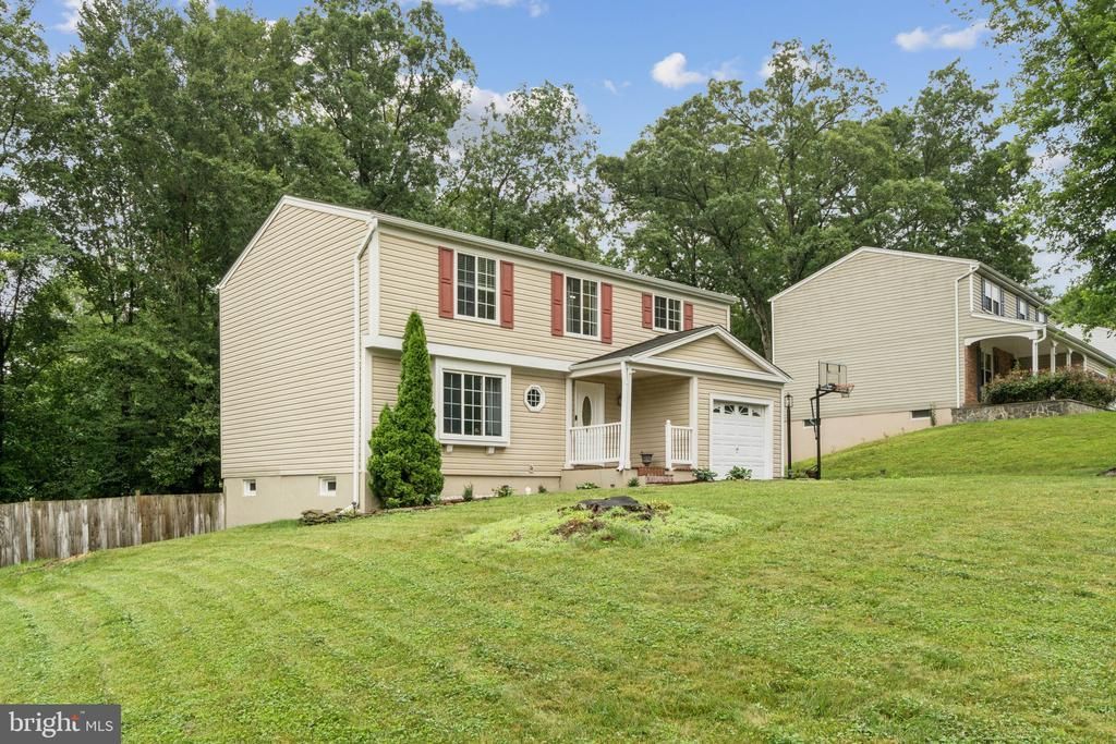 16041 Macedonia Drive, Woodbridge, VA 22191 Main Photo