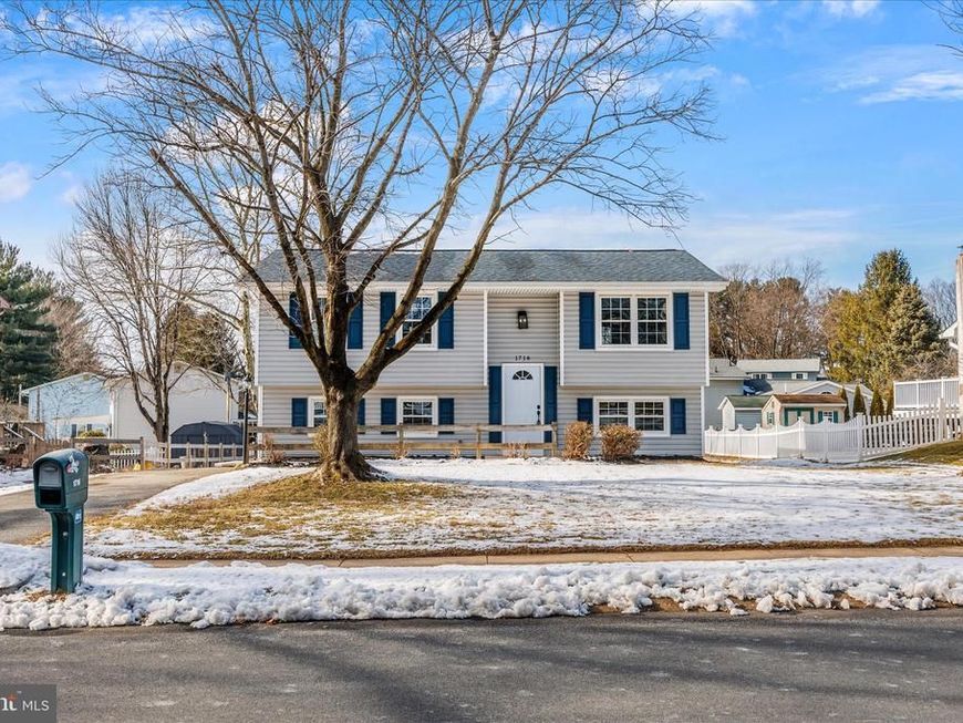 1716 Gemini Drive, Sykesville, MD 21784 Main Photo