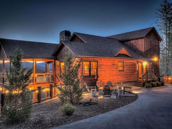 6 Pontoosuc Drive, Mineral Bluff, GA 30559